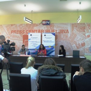 Konferencija za medije, decembar 2013